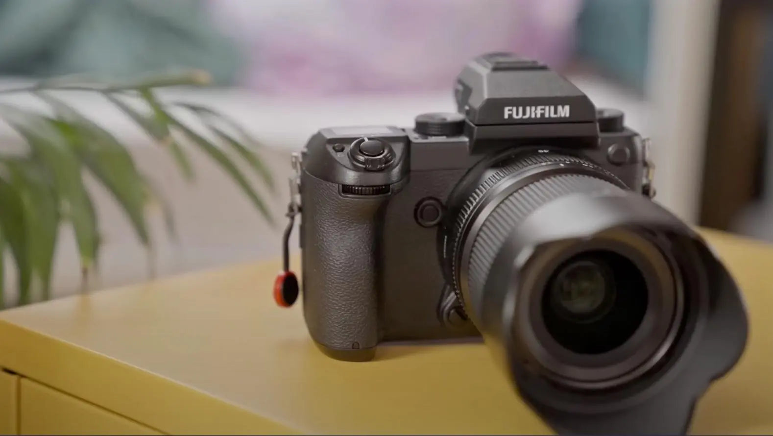 Thoughts on the Fujifilm GFX50s for Street Photography - Framelines